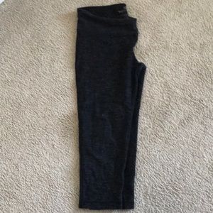 athletic capri pants